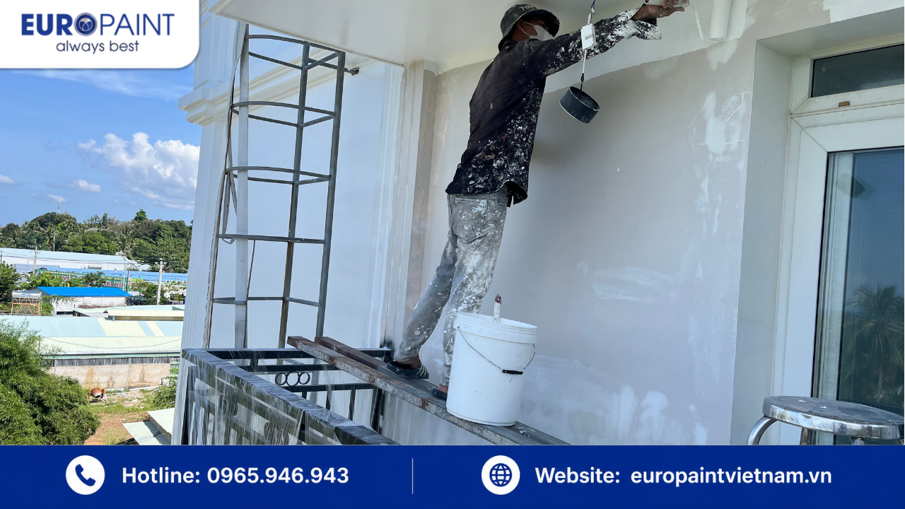 Quy trình thi công sơn chống thấm Acrylic Euro Polymers xử lý tường ố vàng đúng kỹ thuật tại công trình thực tế